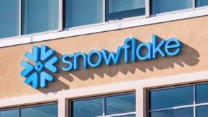 The Snowflake logo on a company office in Silicon Valley, California. (SNOW stock)