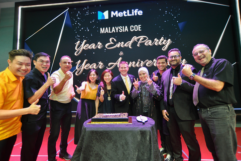 MetLife COE employees joined global and regional leaders at an elegant anniversary dinner on November 22 at the Courtyard Kuala Lumpur South, which featured entertainment, games, and employee recognition. (Photo: Business Wire)