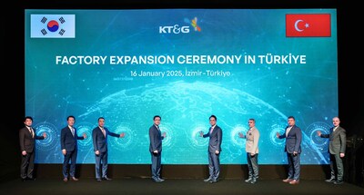 On the 16th, KT&G celebrated the expansion of its Turkiye factory to fulfill its goal to leap to a 'Global Top-tier' and to expand its global operations. Photo shows major participants of the ceremony held in including KT&G CEO Kyung-man Bang (fourth from right), Tire District Governor Vural Karagul (third from right), and Korean ambassador to Turkiye Yeon-doo Jeong (fourth from left)